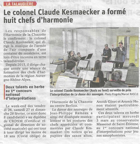 Le colonel Claude Kesmaecker conseille les stagiaires