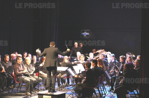 La vénérable
harmonie affichait une forme olympique.  Photo Marcel Rascle