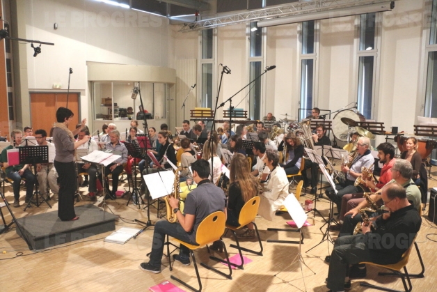 L'Harmonie
de la Chazotte au grand complet.  Photos Marcel Rascle